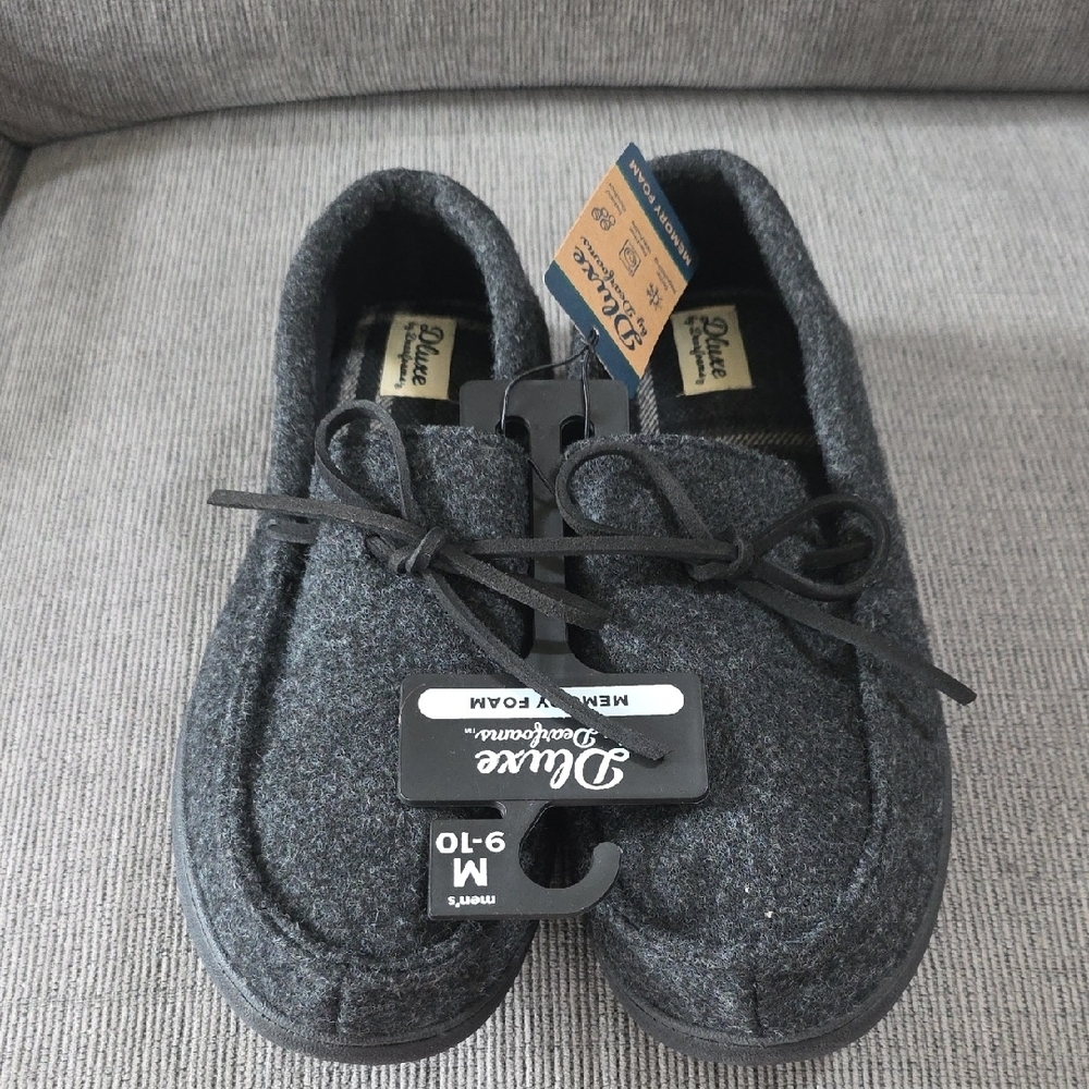 Men's Dluxe By Dearfoams Charcoal Gray Slippers, NWT, Size 9-10. - Picture 3 of 12